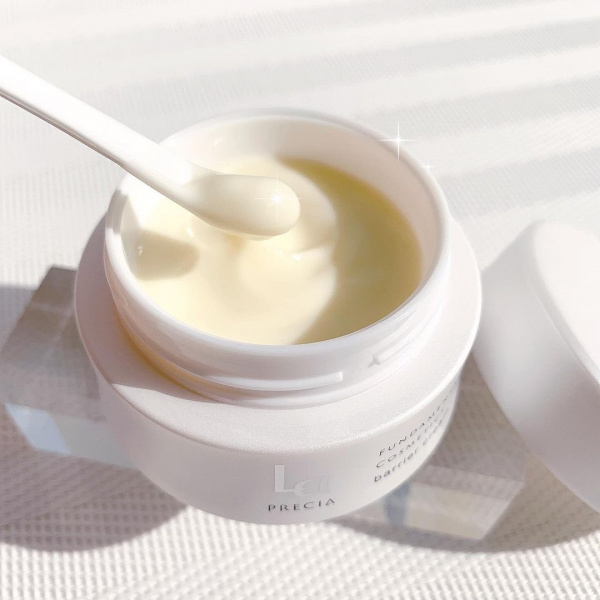 Экстра увлажняющий барьерный крем с липидами плаценты UTP La PRECIA RENEWAL Barrier Cream, 30 гр Экстра увлажняющий барьерный крем с липидами плаценты UTP La PRECIA RENEWAL Barrier Cream, 30 гр