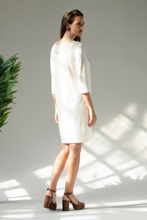 Платье с кружевной вставкой Платье с кружевной вставкой