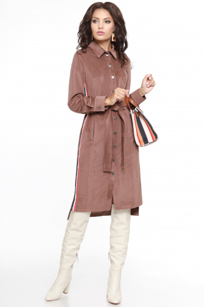 Модное платье-рубашка с элементами стиля спорт-шик