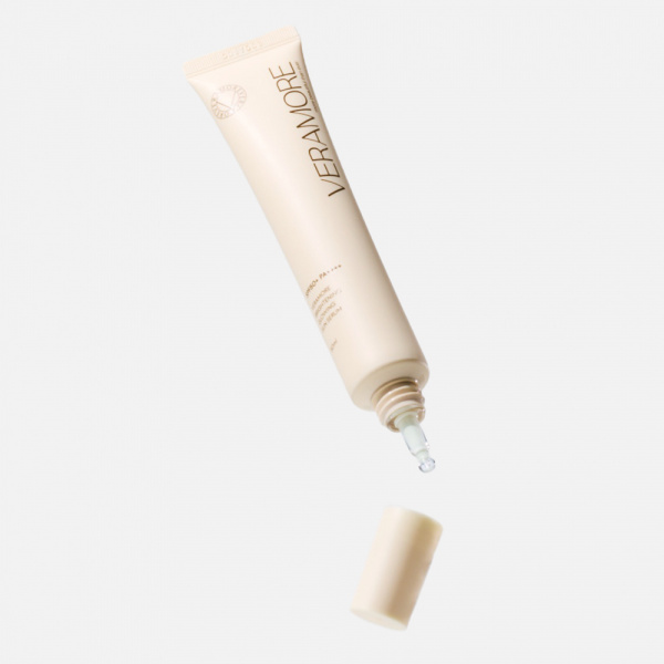 Солнцезащитная сыворотка VERAMORE Brightening Glowing Sun Serum, 50 мл Солнцезащитная сыворотка VERAMORE Brightening Glowing Sun Serum, 50 мл