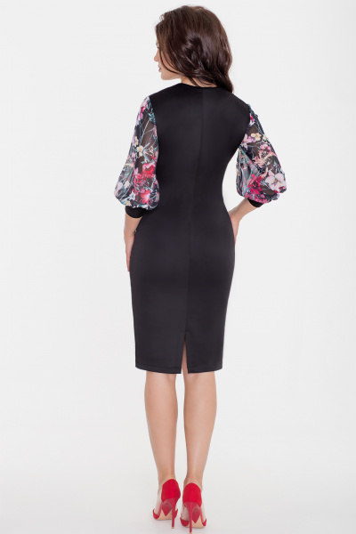 Платье с воздушными рукавами