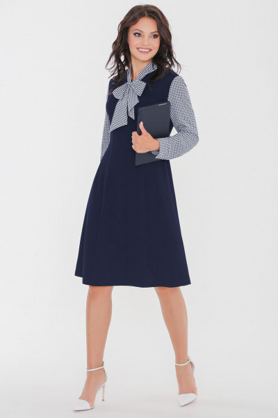 Офисное платье с принтом